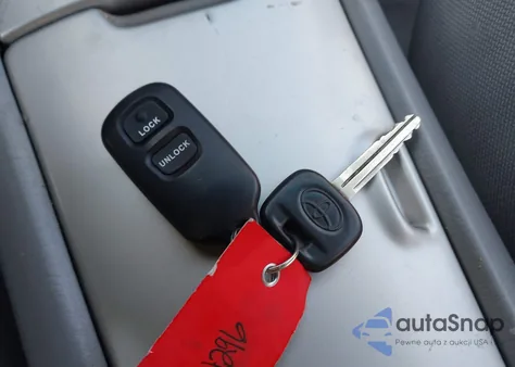 2006 Toyota Highlander z USA, uszkodzony, nr VIN JTEDD21A960136530